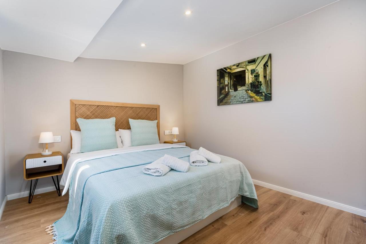 Apartamentos Circo Romano Tarragona Bagian luar foto